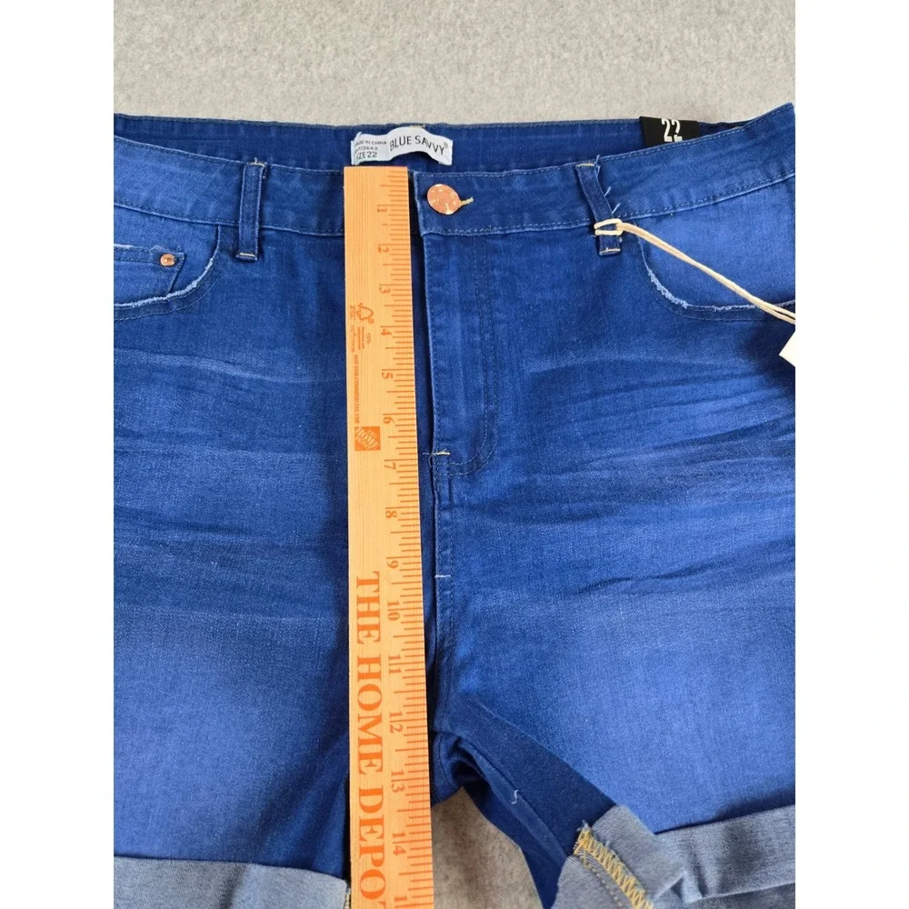 Blue Savvy Womens Plus Size 22 Mid Rise Cuffed Denim Shorts Medium Wash Blue